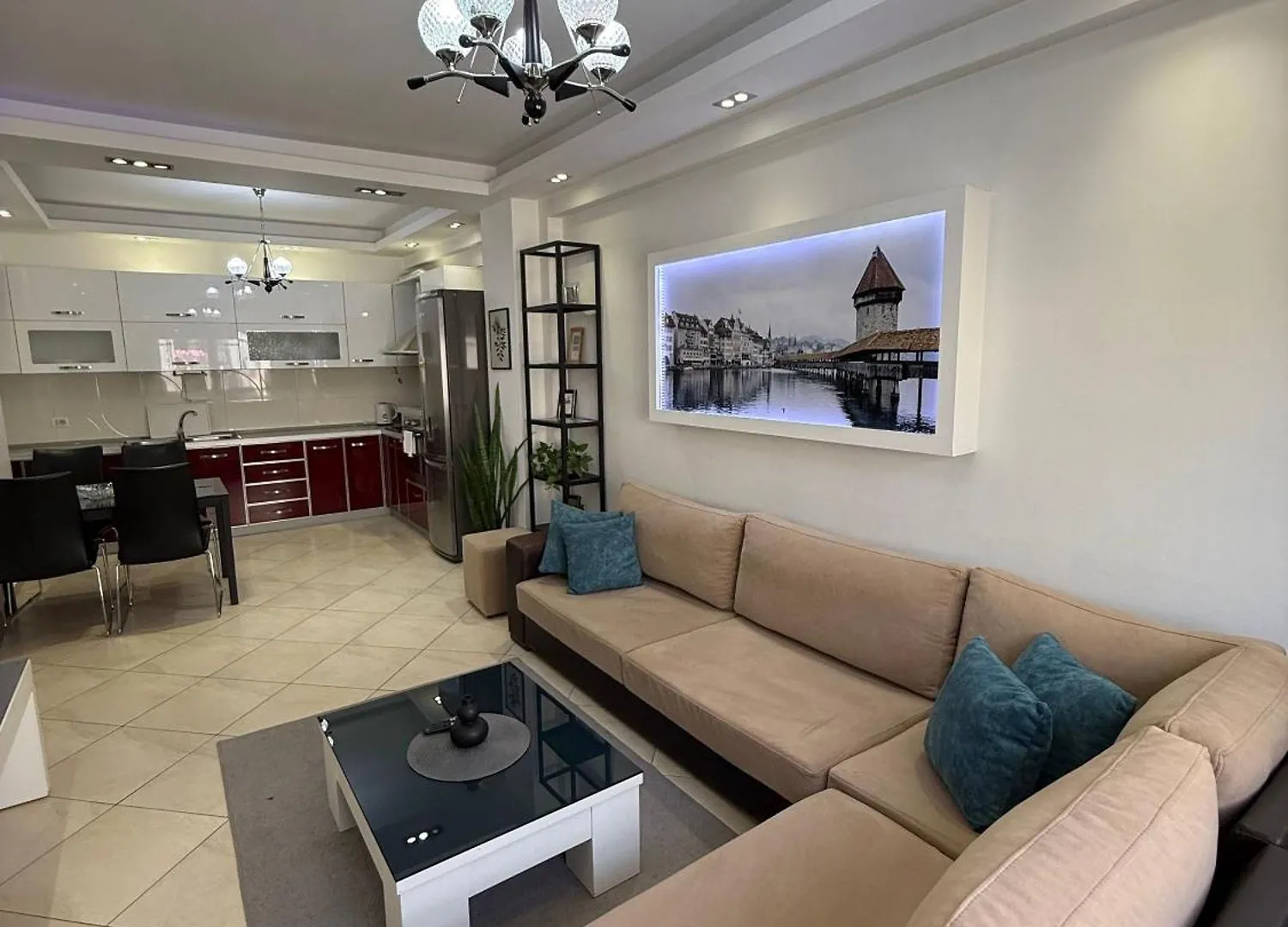 Charming 2 Bedroom Apartment In New Bazaar, تيرانا ألبانيا
